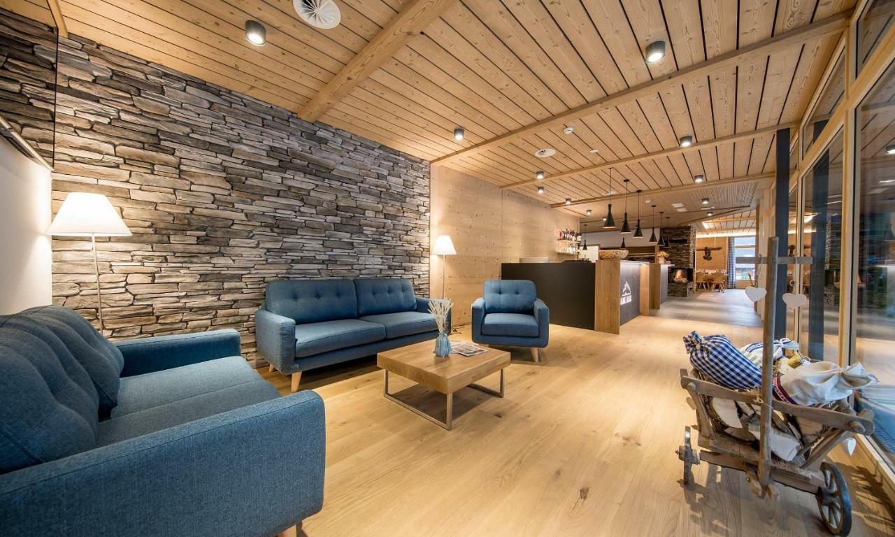 Gadmer Lodge - Dein Zuhause In Den Bergen Gadmen ภายนอก รูปภาพ